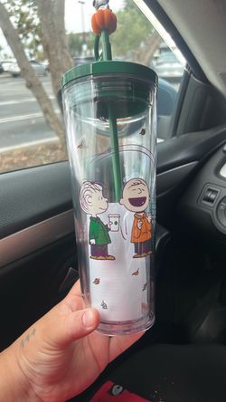 Starbucks  x snoopy