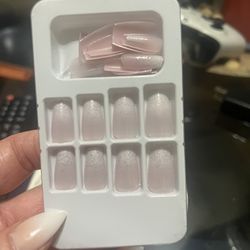 Artificial Nails 