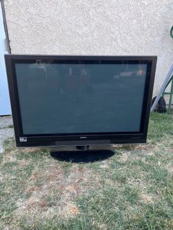 Hitachi 45 inch plasma TV. HD 1080