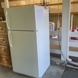 Refrigerator /Freezer