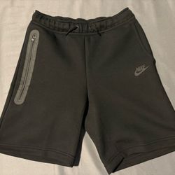 Nike tech fleece shorts 