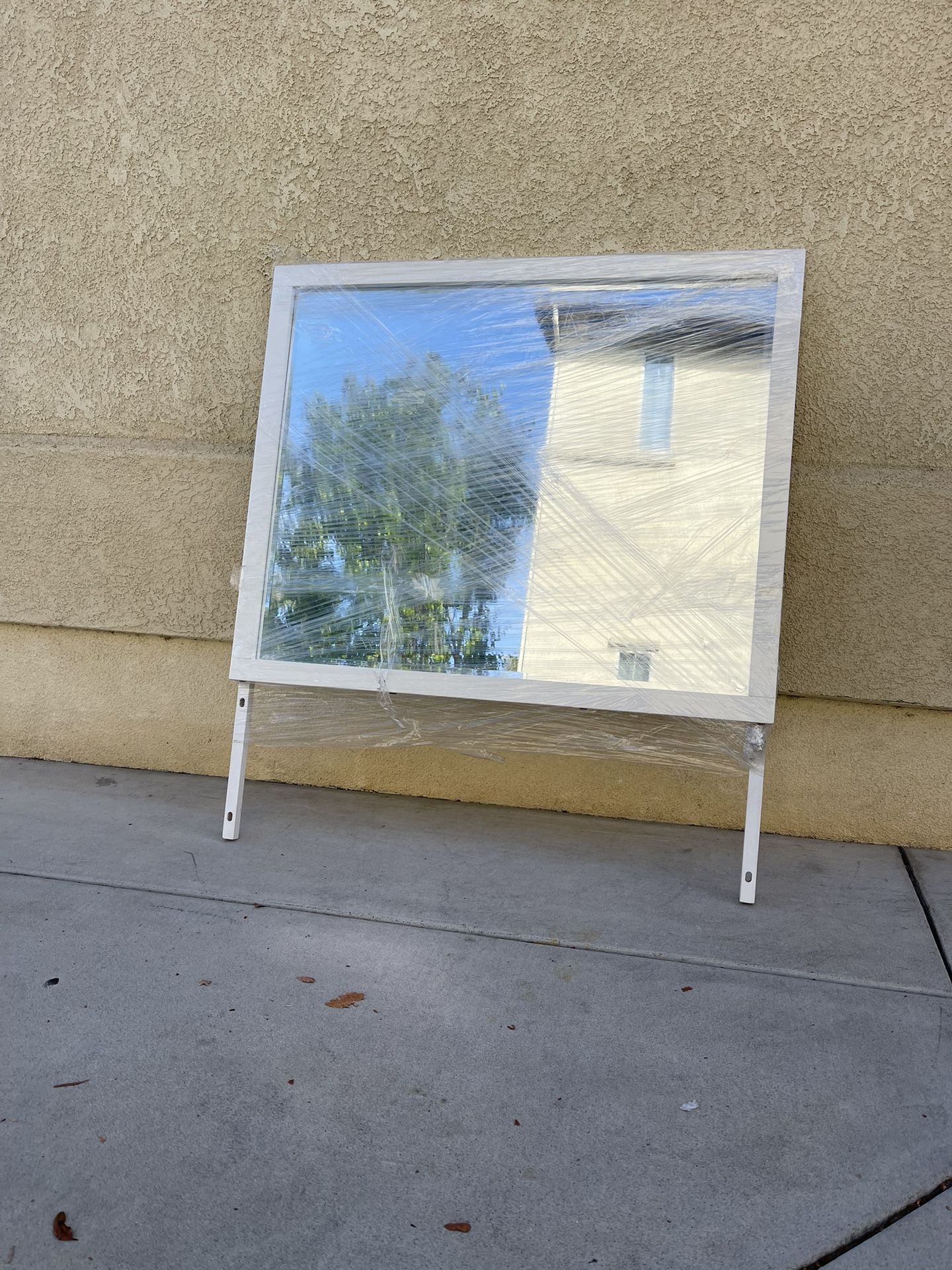 mirror only for sale in good condition
