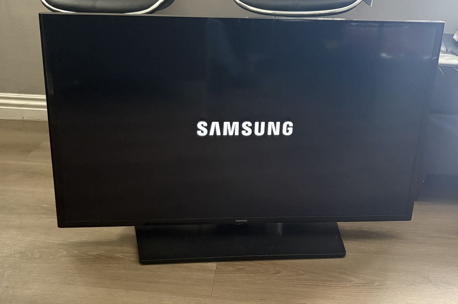 TV SAMSUNG 36”
