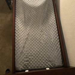 Graco Changing Table 