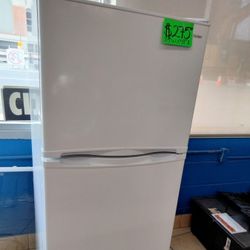 REFRIGERATOR $275