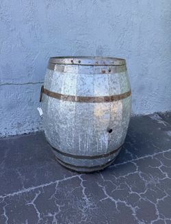 Drum-Shaped Patio Side Table With Removable Lid And Storage