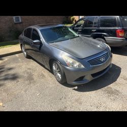 2012 G37