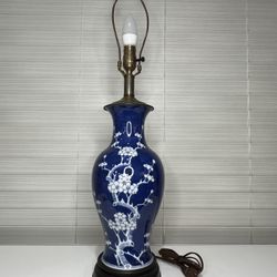 Chinese expot  bLue and white Flower  vase Table Lamp 29.5 inch