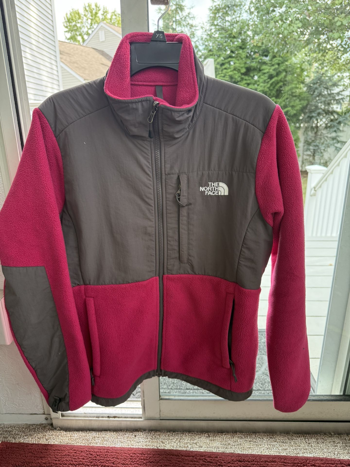 Women’s North Face Pink Fleece Size medium
