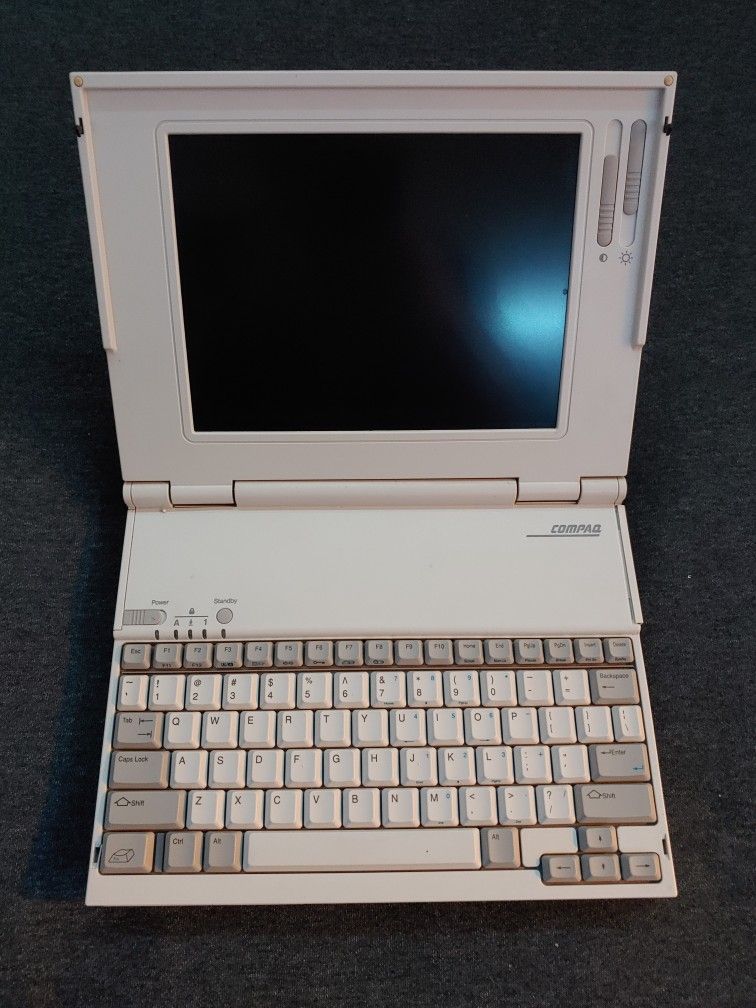 Untested Compaq LTE LITE / 25 Laptop Computer Series 2810
