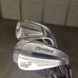 Cleveland golf 588 combo mb and cb 3-pw