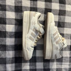 Adidas Forum 