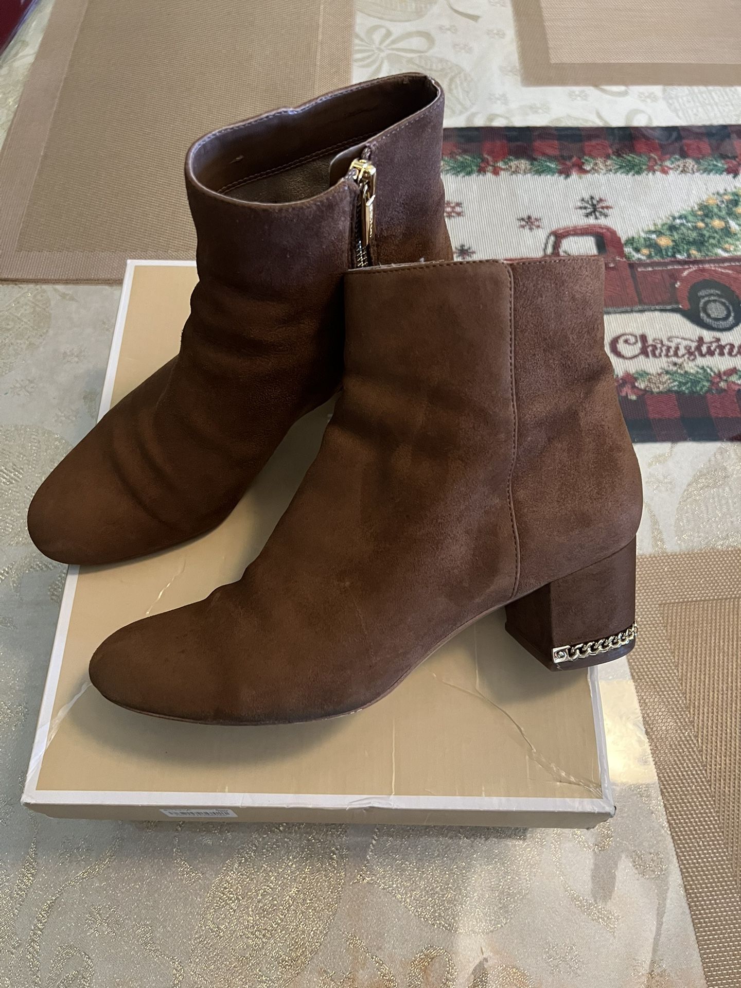 MK Authentic Size 6 1/2 Brown Good Conditions 