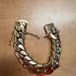 14kt Cuban link bracelet