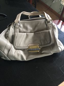 B Makowsky Tan Leather purse