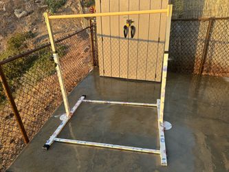 Gymnastic bar