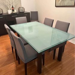 Dining Table + 8 Chairs