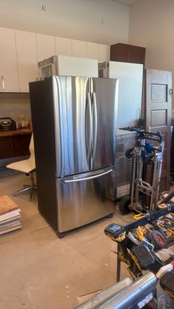 Samsung 32” counter depth fridge