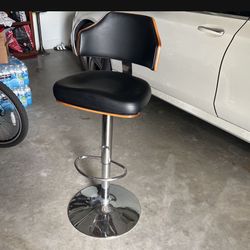 Swivel Bar stools 