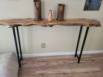 Live edge table