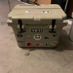 Yeti Roadie 20