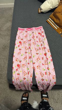 Pink strawberry short cake pajama pants size medium
