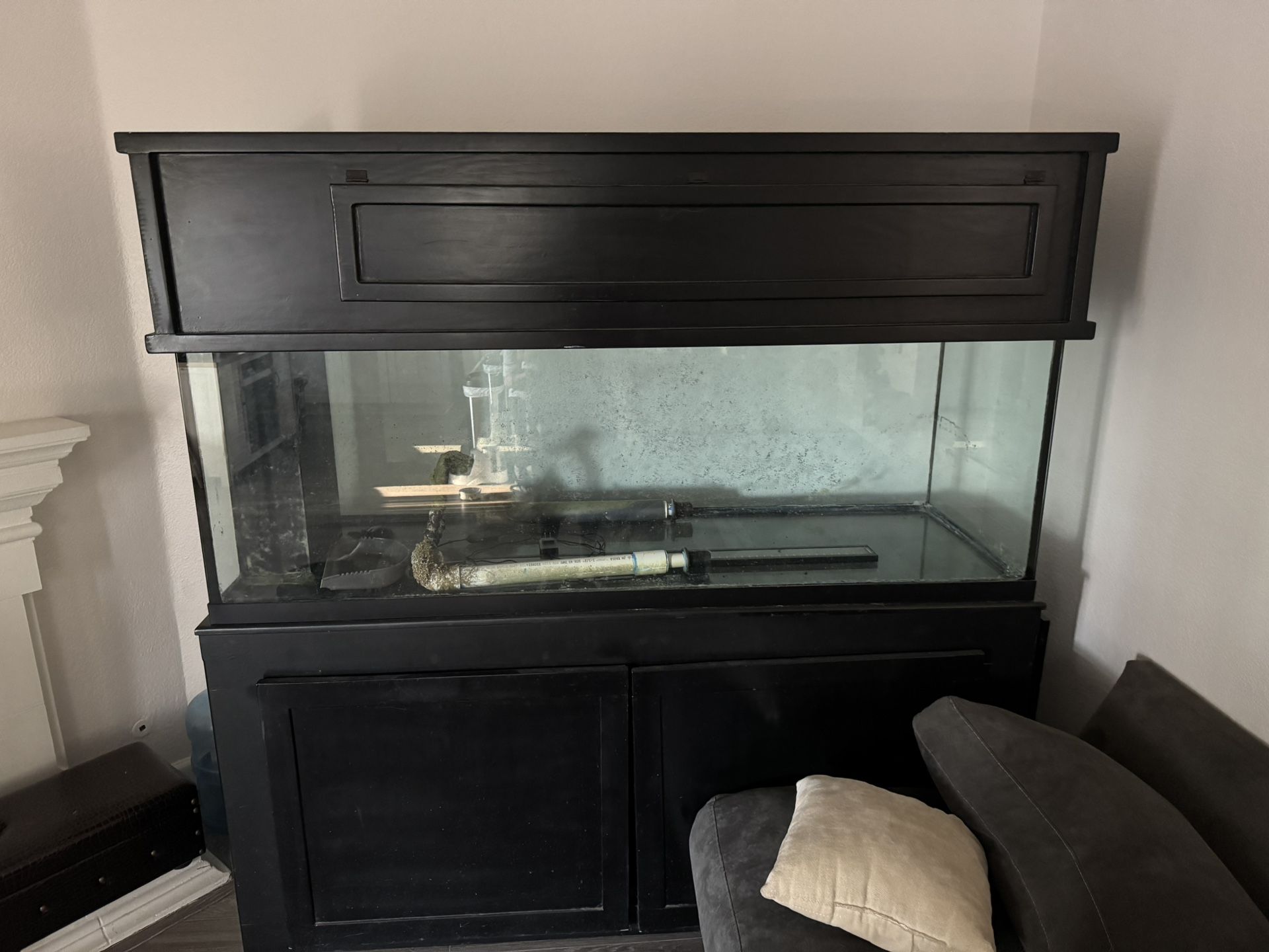 180 Gallon Fish Tank/ Reptile Tank