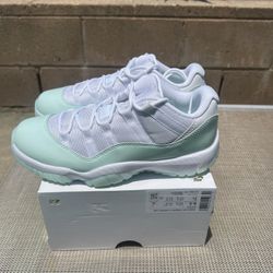 Women’s Jordan 11 Low Igloo