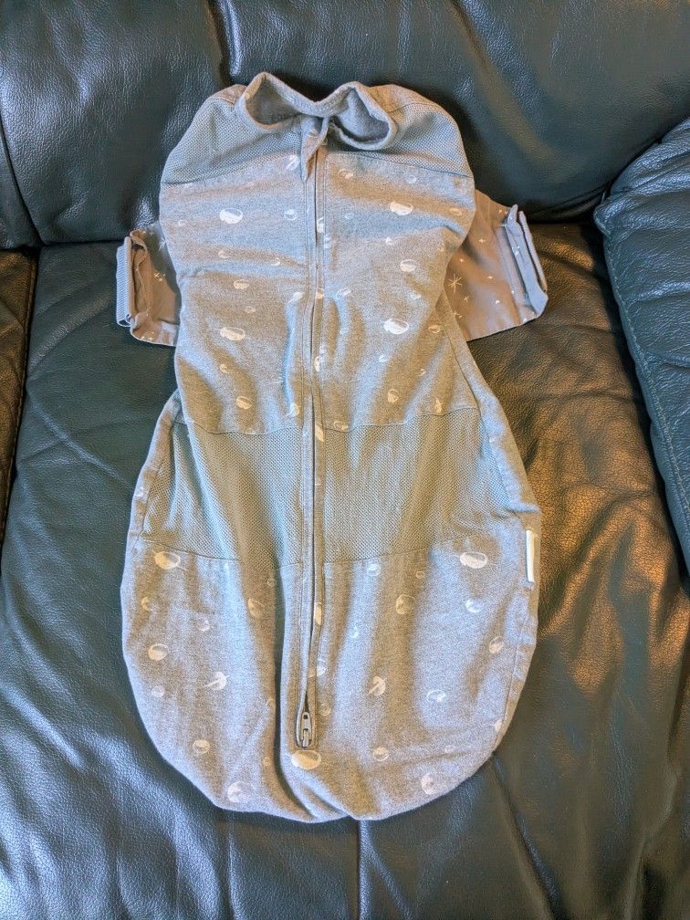 Grey Newborn Swaddle Happiest Baby Medium