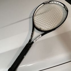 Prince Tennis Racket O3 White (Great Condition) Size 4 Grip 