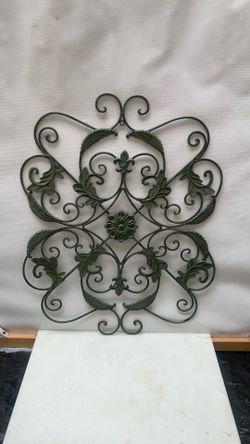 Wall decor iron