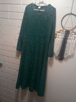 Green velvet long sleeved dress, size XLarge