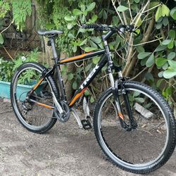 26 TREK 3500 3-7 SPEED READY TO RIDE  - TUNE UP DONE ✅