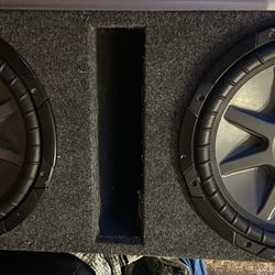 2 12” Kicker Subs CompVR