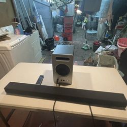 Vizio Soundbar And Subwoofer 