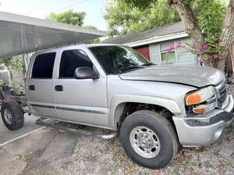 2005 GMC Sierra 2500 Parts