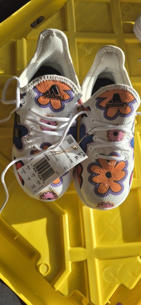 New Toddler Girl Adidas Shoes Size 12.5k