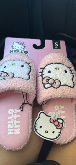 Hello Kitty Sleepers 🌸 Size 13/1 Y 2/3