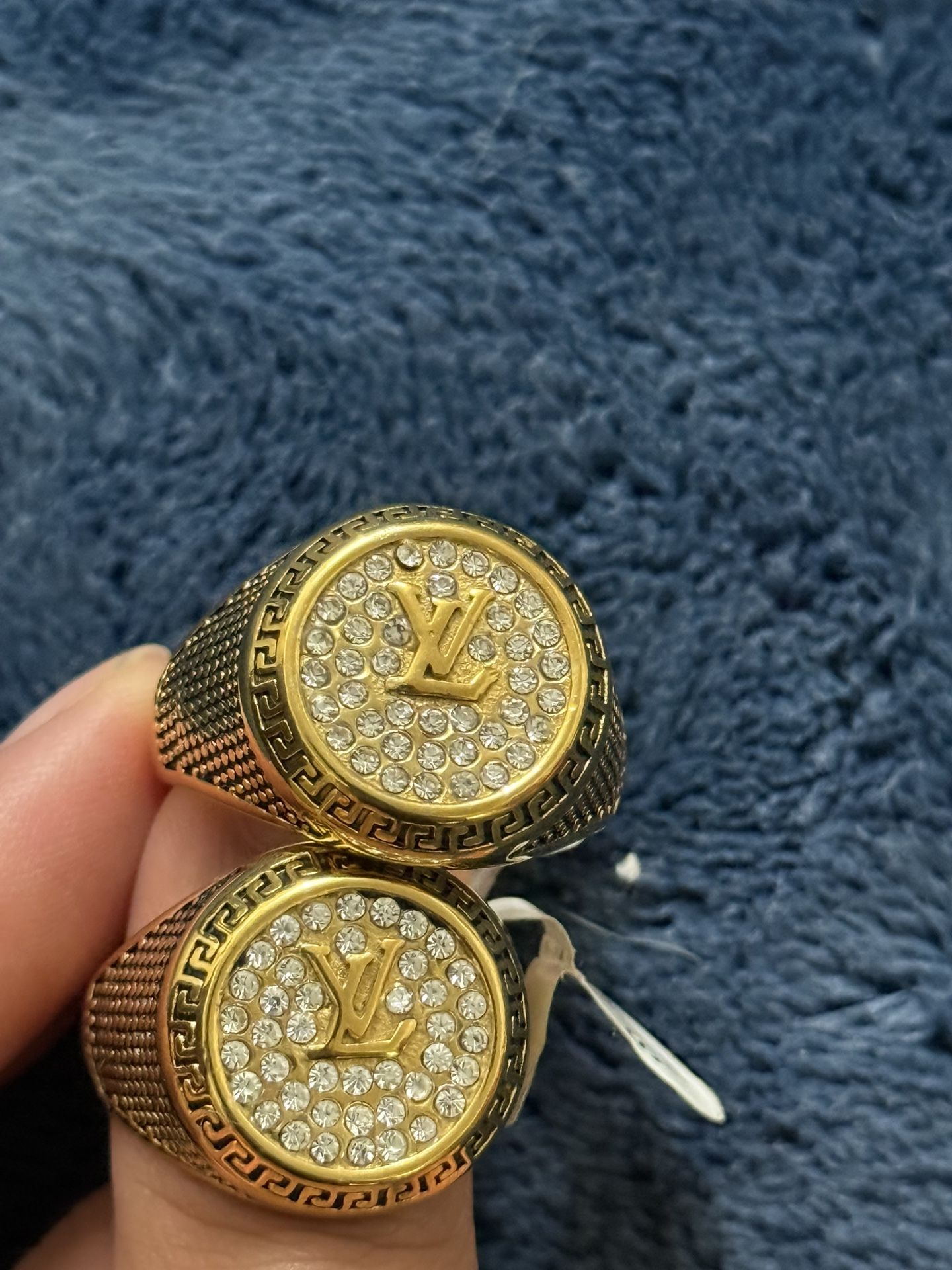 20k gold filled ring with cz stones sizes 11,13