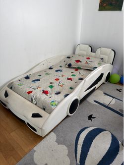 Tvin bed race car