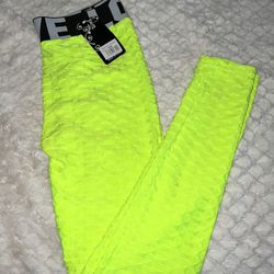 Very Nice Women Leggings Size (S-M)Only $20