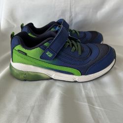 Stride RITE Made2Play Boys Sz 1.5 Wide NEW Light Up