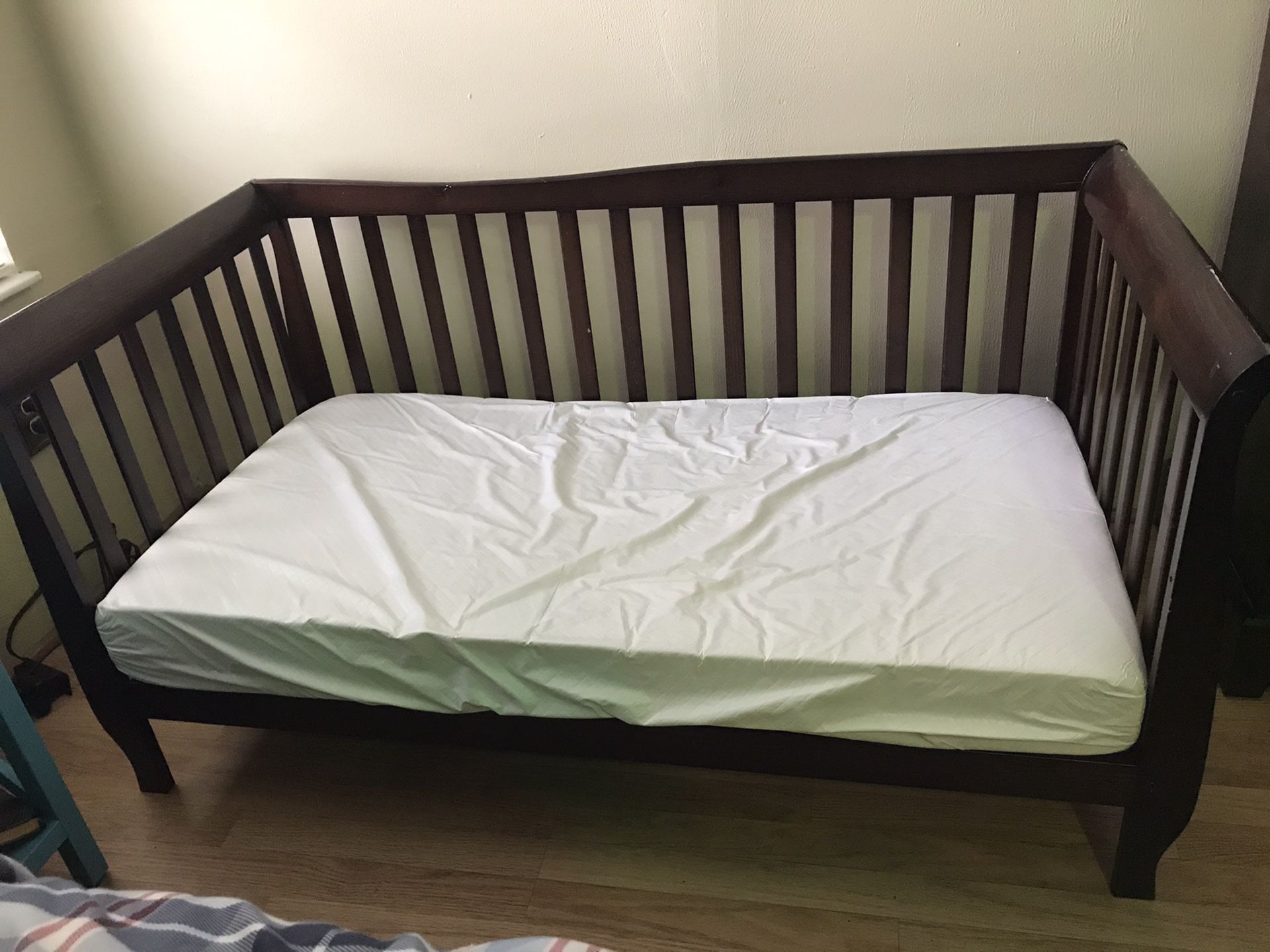 Wooden Toddler / Pet Bed