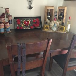 FREE..... Dinning Table!!!!