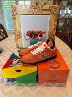 Nike Dunk Low SB Orange Lobster Special Box Size 9.5 BRAND NEW