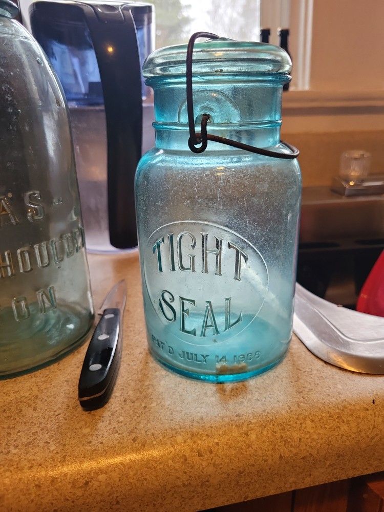 1908 Patterned Tight Seal Mason Jar