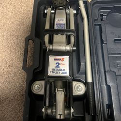 The Allied Indy 5 2 ton hydraulic trolley jack