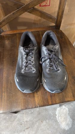 BROOKS Women’s shoes 7.5