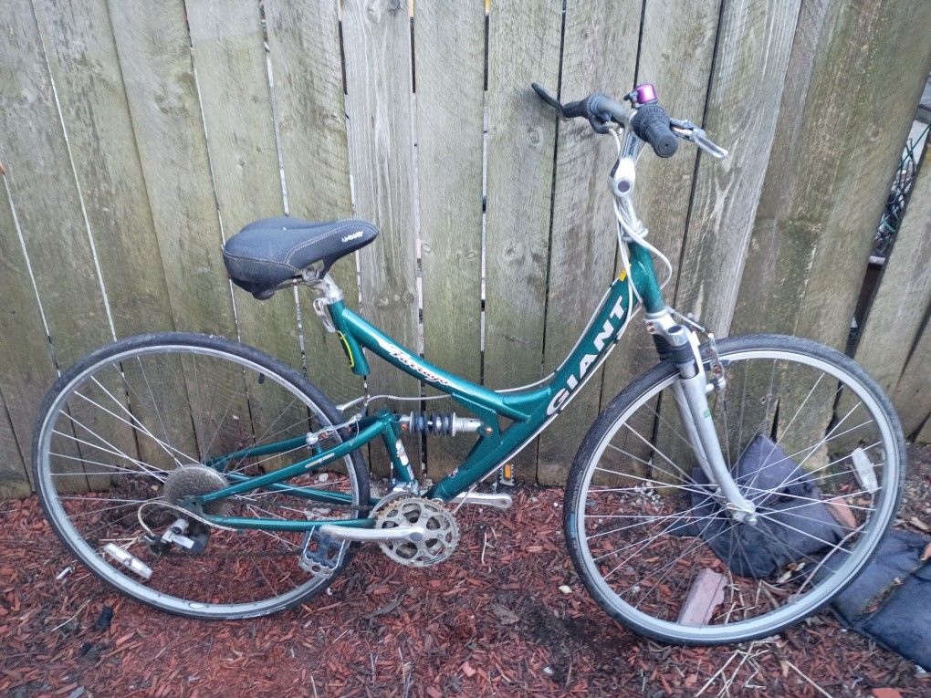Giant Farrago Bike