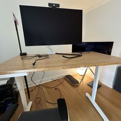Uplift Sit/Stand Desk